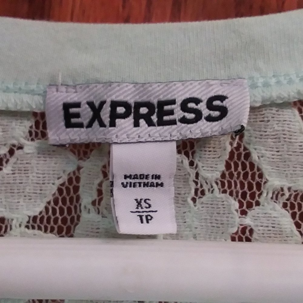 Express Tank Top - Picture 2 of 5